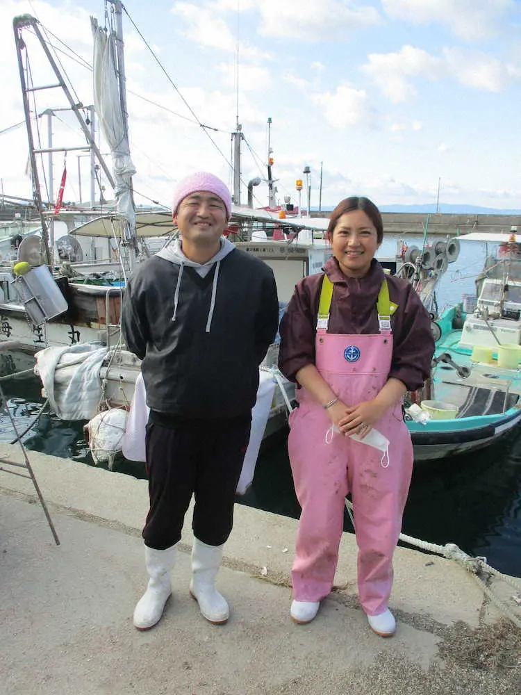 深日で漁師をされている中出さんご夫妻。タッチングプールの案件を漁協に通してくれました。今年ＮＨＫで放送された『「えぇトコ』」にて、「ピチピチ光れ！ナニワの漁師―大阪　南泉州―」にもご夫婦で出演されていました