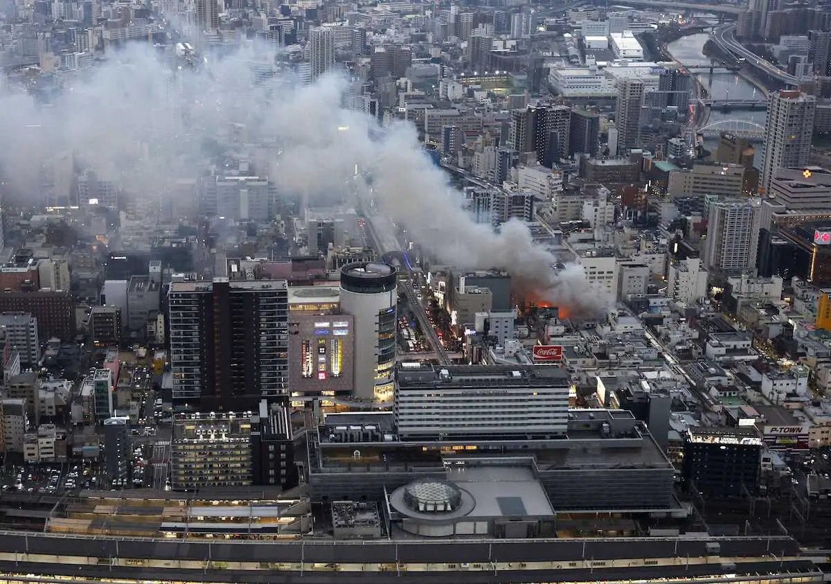 小倉駅近くの飲食店街火災　4時間半後に延焼阻止　「地震など正月に…悲しい」
