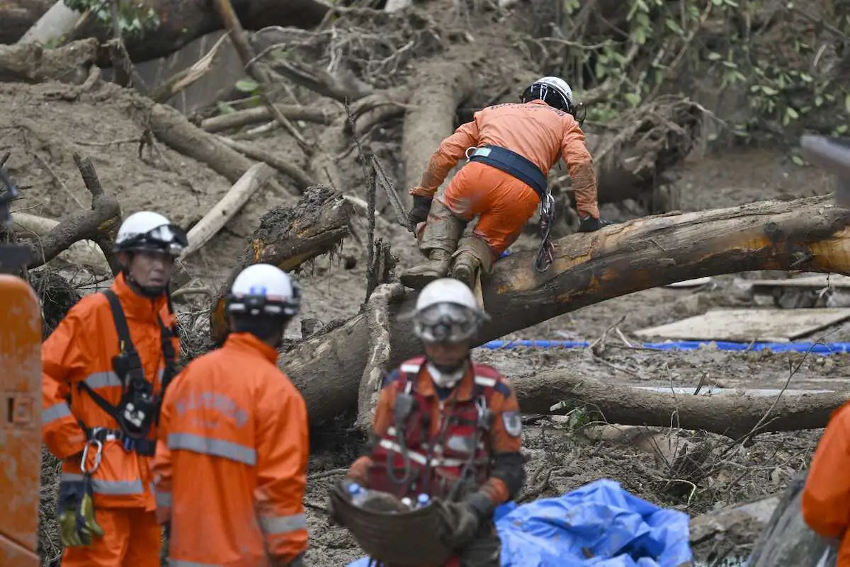 松山城近くの土砂崩れ　男女3人の死亡確認　付近の道路復旧工事の影響「分からない」