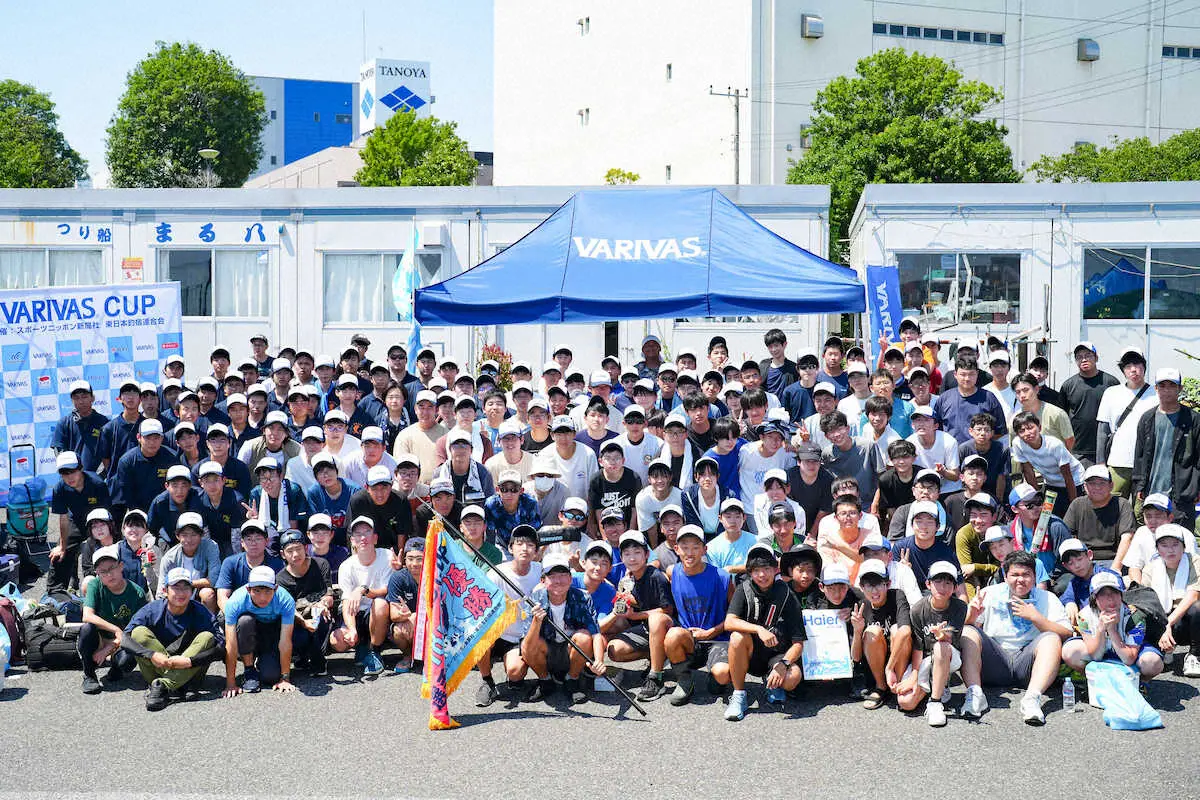 真夏の東京湾で熱戦!!“マアジ甲子園”