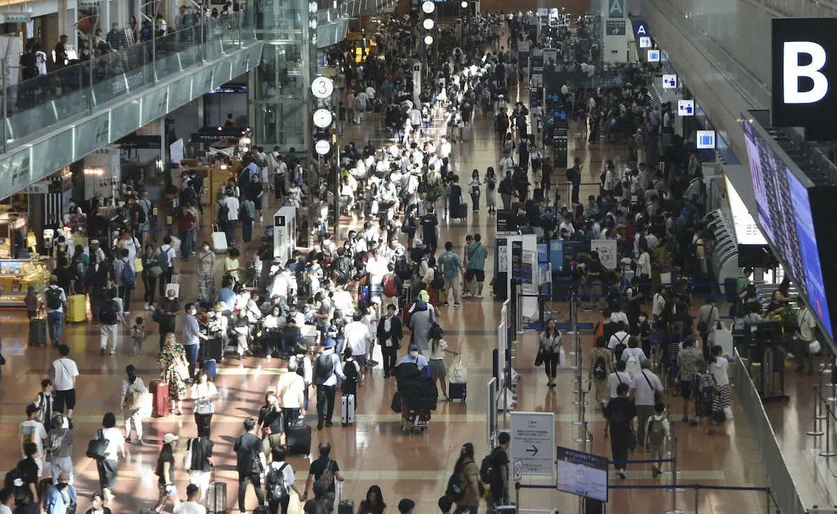 南海トラフ地震注意の中で…警戒、異例のお盆帰省ラッシュ　新幹線指定席、飛行機は満席