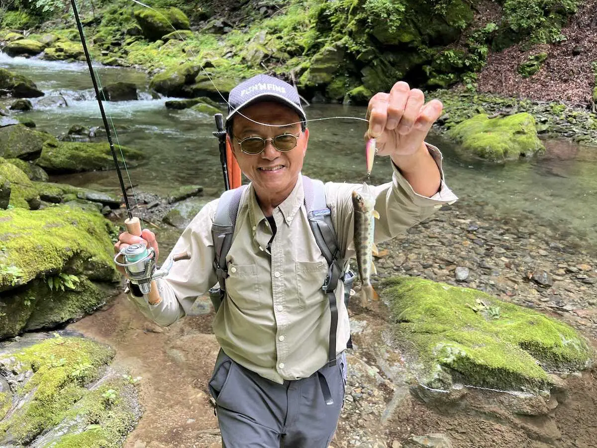 巨大ヤマメに多摩川でまた合いたい　環境大きく変わったこの40年　清らかな渓流で復活願う