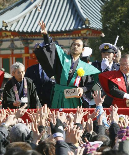 松ケン　把瑠都らと成田山新勝寺で豆まき