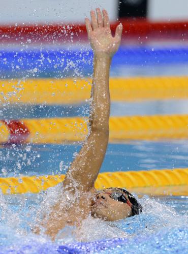 男子１００メートル背泳ぎ決勝　52秒97で３位になった入江陵介