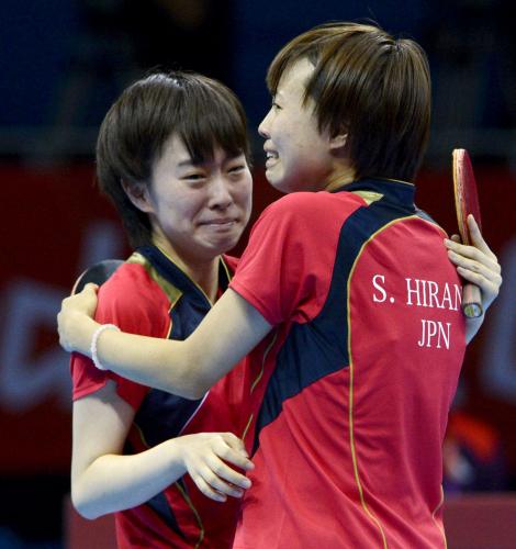 【画像・写真】卓球日本女子　銀以上確定！村上監督「もらい泣き」平野「卓球の神様が応援」