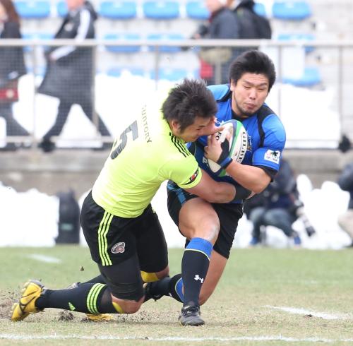 サントリー持ち味出せず　１５個の反則も響いた