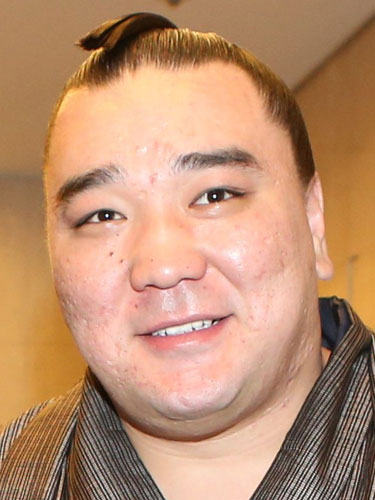 日馬富士　発熱で稽古休み…へんとうに腫れ、数日間静養へ