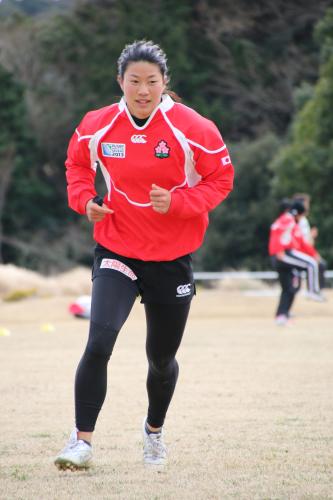 日本代表合宿で練習する山田
