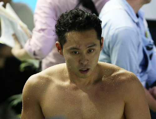 ８日に行われた日本選手権で男子１００メートル平泳ぎで３位に終わり世界選手権代表からもれた北島の去就に注目が集まったが、現役続行を表明