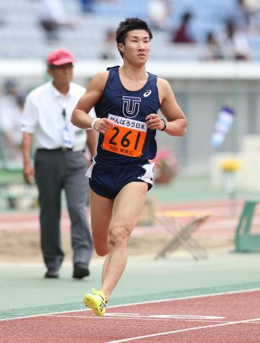 関東学生陸上競技対校選手権男子１００メートル予選、１０秒３３で予選を通過した桐生