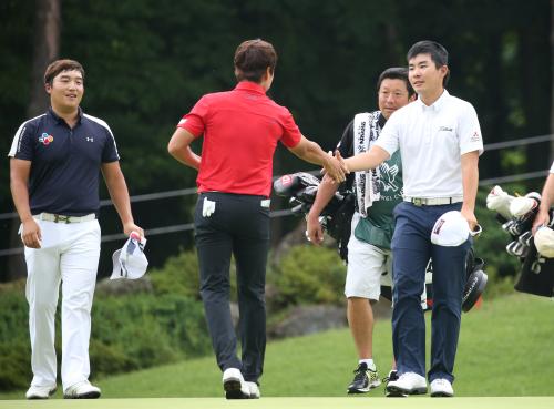 金庚泰が４差首位、３位に川村　フジサンケイ・クラシック第３日