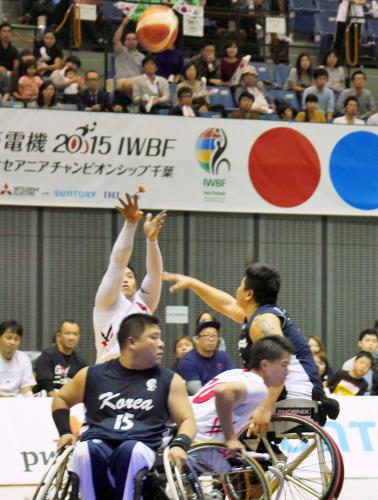 車いすバスケ男子日本、宿敵・韓国に逆転勝ちで連勝発進