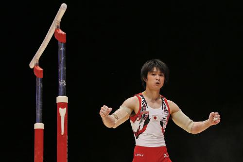 体操ニッポン復活！日本男子、団体総合で３７年ぶり金メダル！