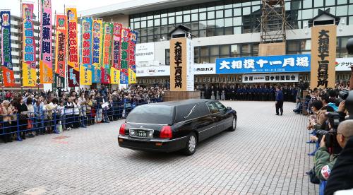 北の湖理事長　来月22日協会葬…親方、全力士参列　ファンも焼香