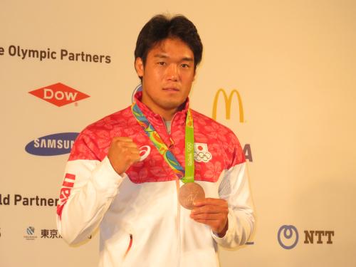 羽賀　男子日本代表の強さはチーム力「後ろにプレッシャーかける」