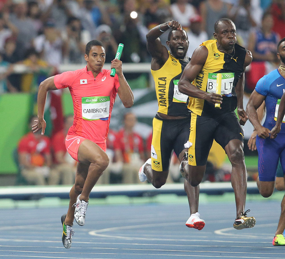 リオデジャネイロ五輪・陸上男子４００メートルリレー決勝でボルトと競り合うケンブリッジ飛鳥