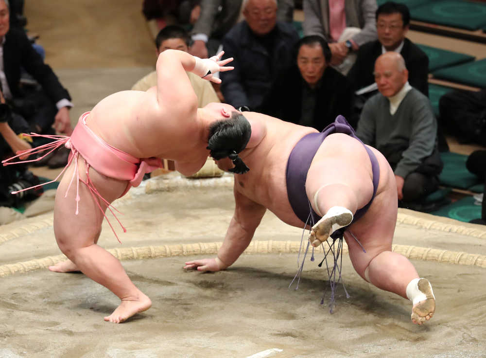 宇良たすき反り　初の珍手「居反り」以上の大技　ひそかに練習