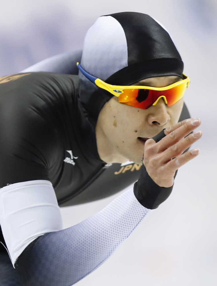 男子１０００メートルで金メダルを獲得した小田卓朗