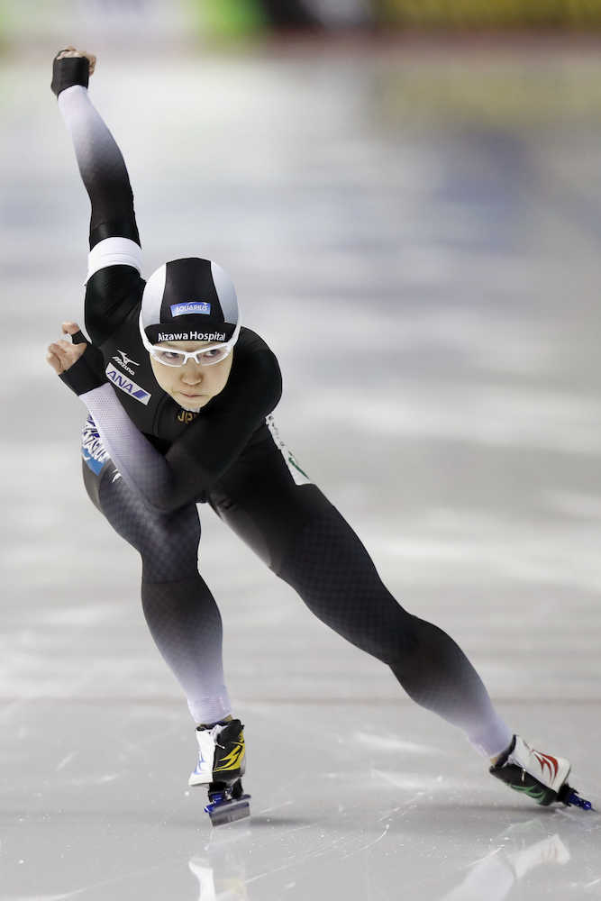 女子５００メートル１回目　３６秒７５の日本新を更新してトップに立った小平奈緒