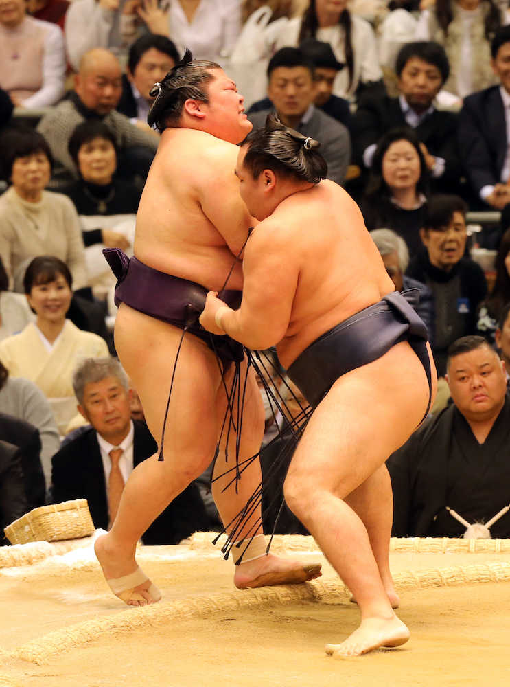 鶴竜　大好き豪風に２０連勝！　連続白星も冷静「また明日」