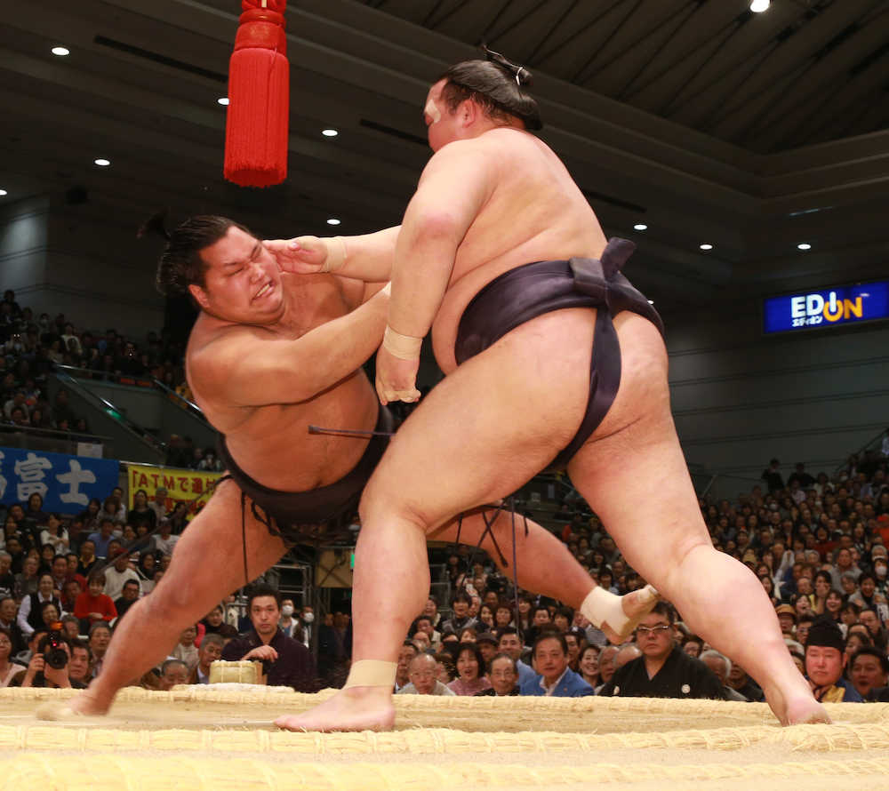 稀勢８連勝“新横綱全勝ターン”は白鵬以来１０年ぶり歴代５人目