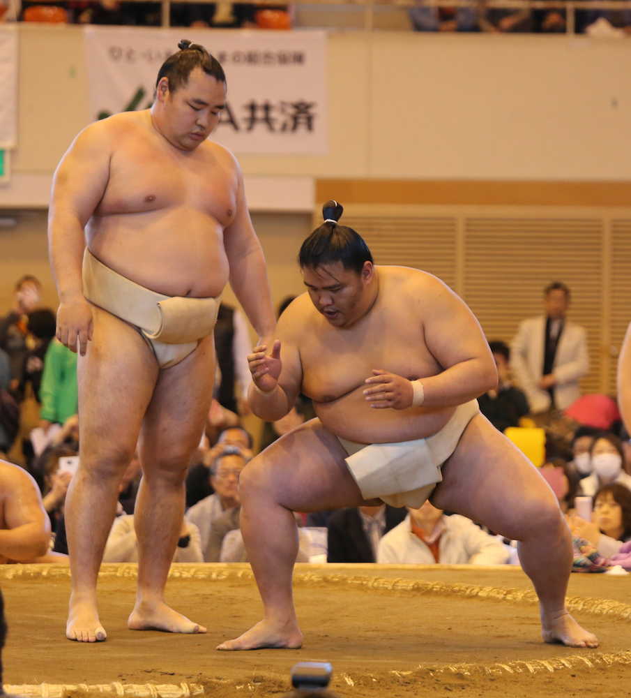 御嶽海　地元松本でぶつかり稽古、横綱鶴竜と“熱戦”にファン声援