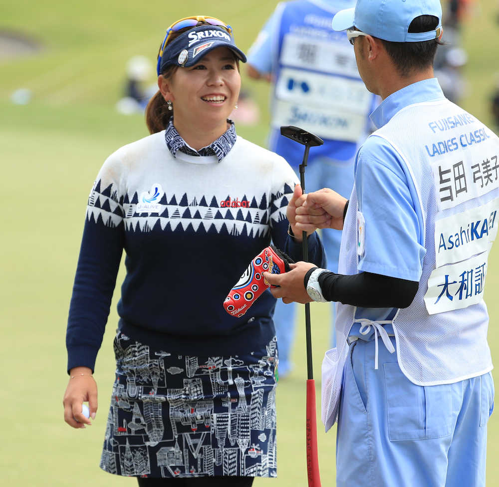 【画像・写真】藤本麻子と吉田弓美子が首位に　フジサンケイＬ