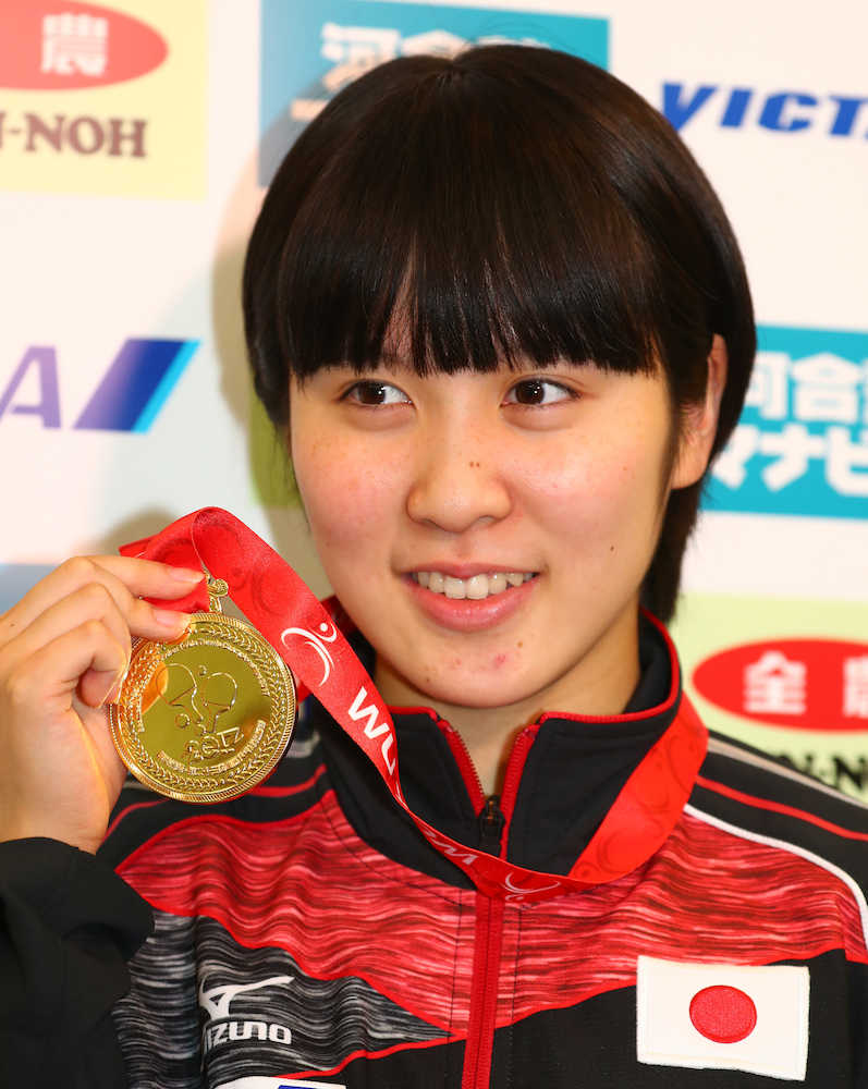 平野美宇が帰国「日本、アジアと勝った　次は世界選手権で勝ちたい」