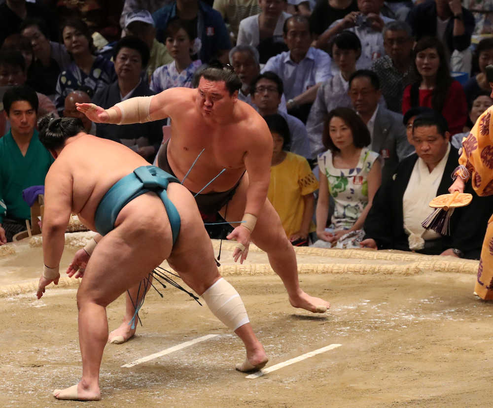 東山紀之　白鵬快挙称える「壁破ってくれた」　高須院長も絶賛