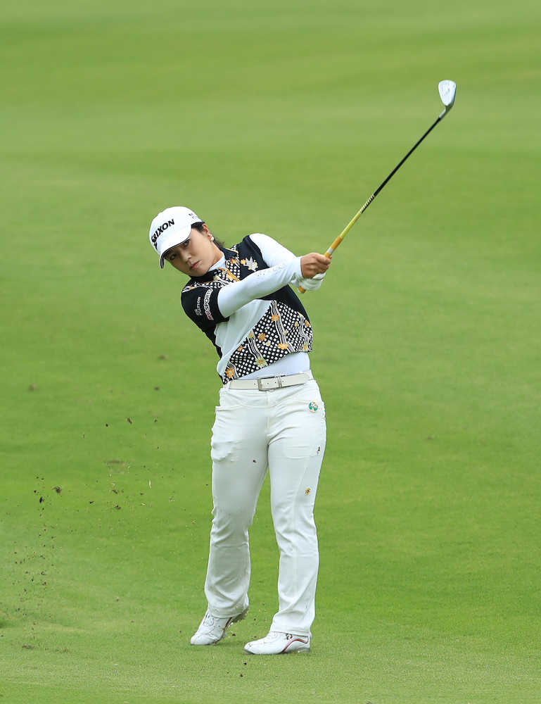 ３４歳・下川首位浮上！初優勝目前「自分のゴルフに徹する」