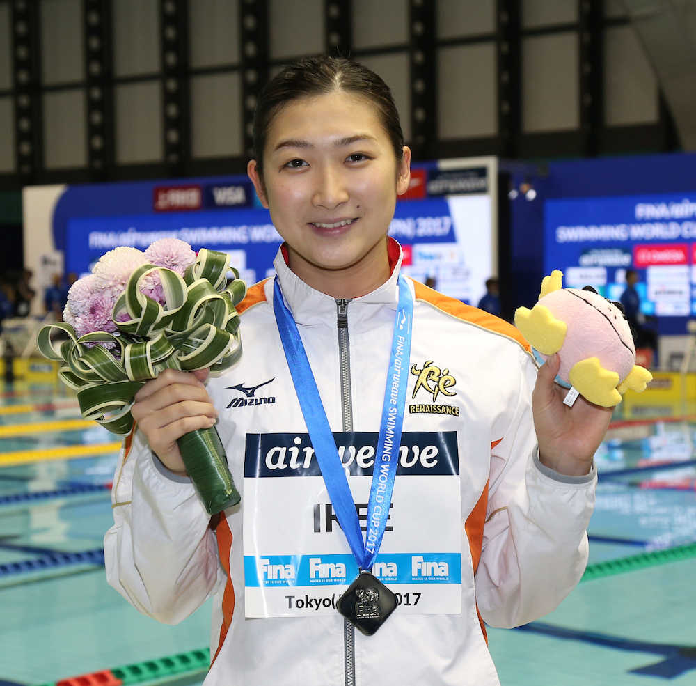 競泳Ｗ杯東京大会　女子１００メートル個人メドレーで２位の池江