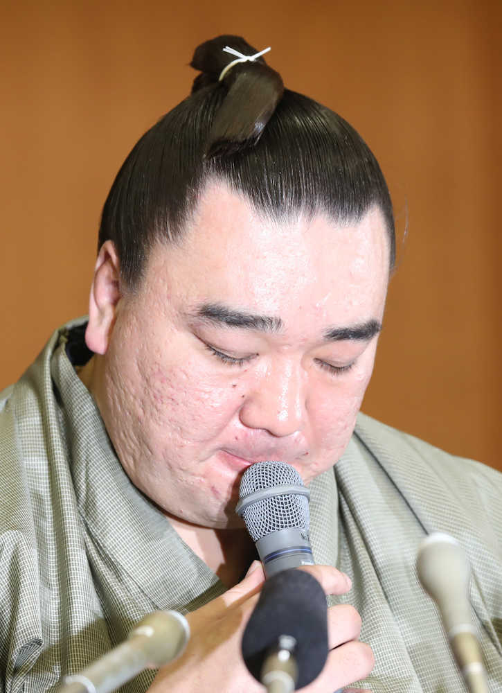 日馬富士　大相撲アプリでは“現役続行”…悲しすぎるＬＩＮＥスタンプも…
