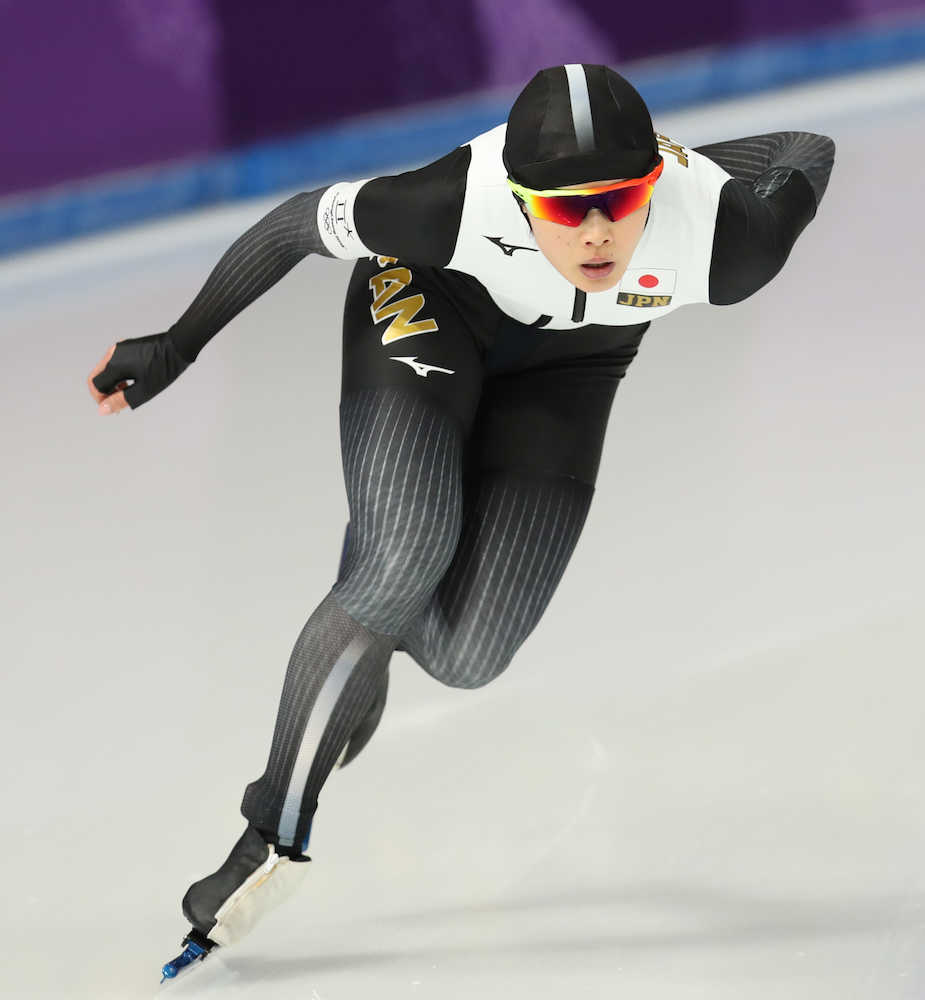 平昌五輪スピードスケート女子１０００メートル、滑走する郷