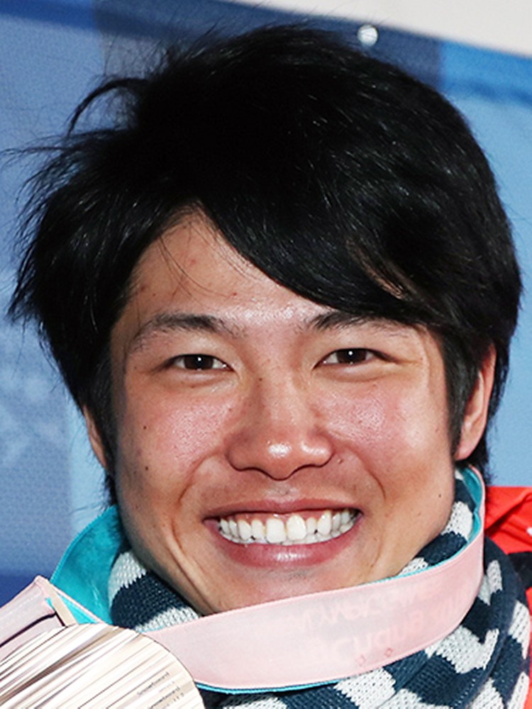 成田緑夢　バンクドスラロームで金メダル　スノーボードクロス銅に続き２つ目メダル