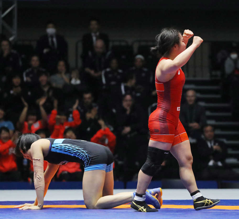 日本４連覇　決勝で中国下す　レスリング女子Ｗ杯