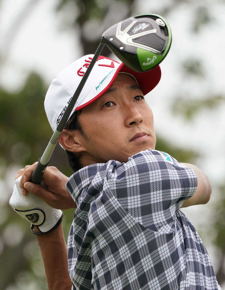 重永、金亨成が６６で首位　ツアー選手権ゴルフ第１日