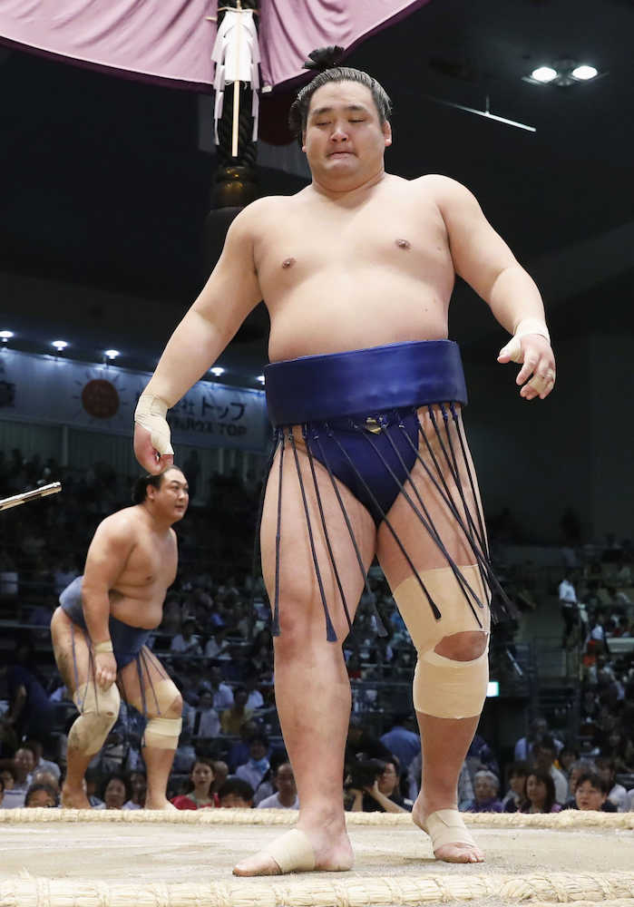 大相撲名古屋場所８日目の１５日、５勝目を挙げた十両の千代の海