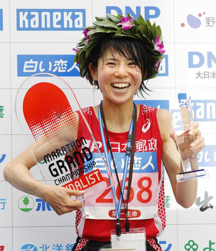 ＜北海道マラソン＞女子で優勝し、２０２０年東京五輪マラソン代表選考会の出場権を獲得した鈴木亜由子