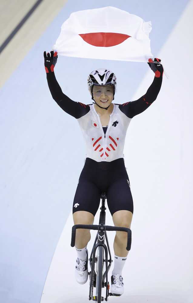 自転車女子オムニアム　梶原が初優勝、昨季Ｗ杯２連勝の実力！