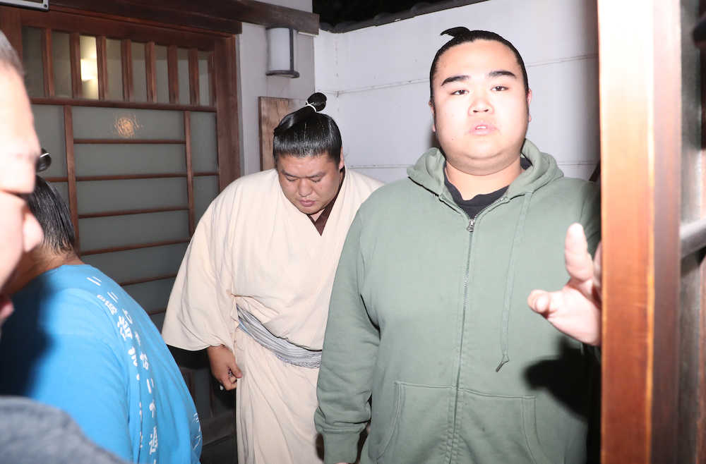 暴行騒動後初めて姿…貴ノ岩　部屋に戻るも無言　師匠・千賀ノ浦親方「後悔ですね、後悔」