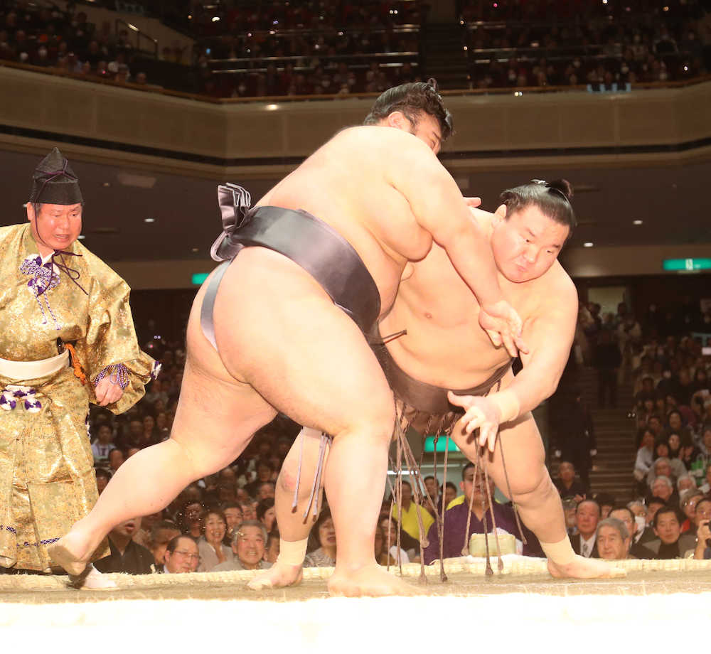 白鵬大失速…３年ぶり３連敗　過去５回全てＶ逸も「頑張る」