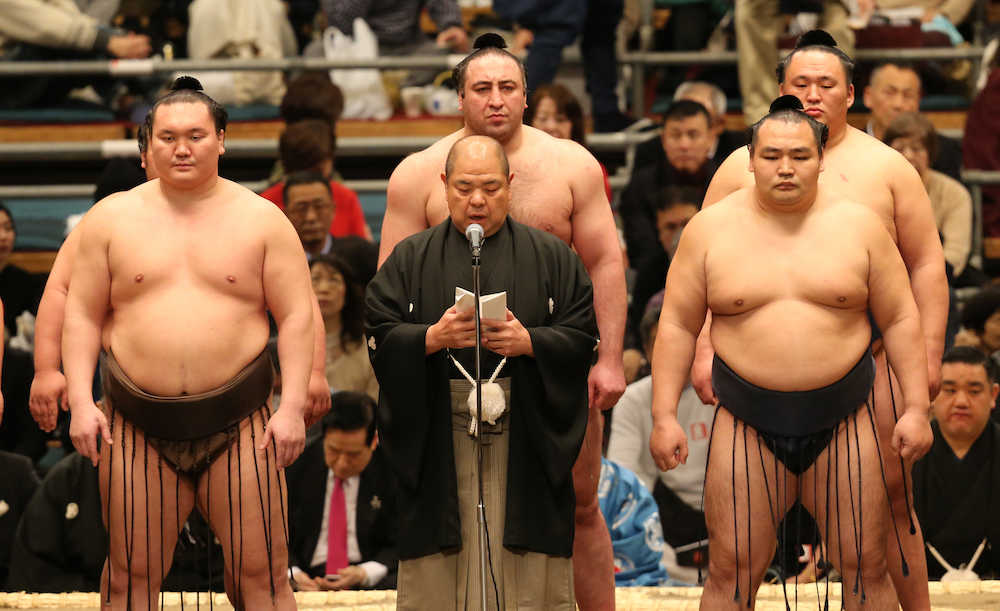 八角理事長、恒例の協会あいさつ　「新しい時代に向かっていい相撲で終われれば」