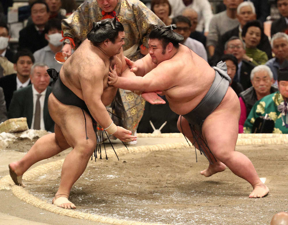 【玉ノ井親方　視点】貴景勝　前日の反省踏まえ意識した低い立ち合い