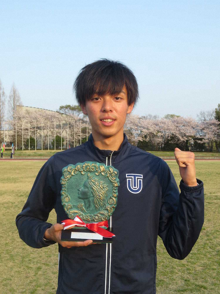 東洋大・坂本、男子800メートル大会新記録でV