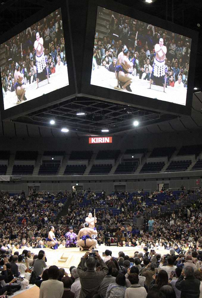 大相撲春巡業、GW初日8000人来場　白鵬「多く入ってくれて感謝」