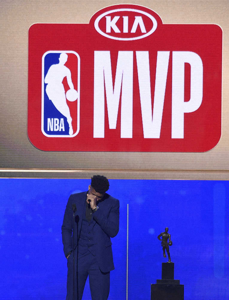 NBA今季のMVPはアデトクンボ　八村が対戦を希望するリーグ屈指のフォワードが受賞