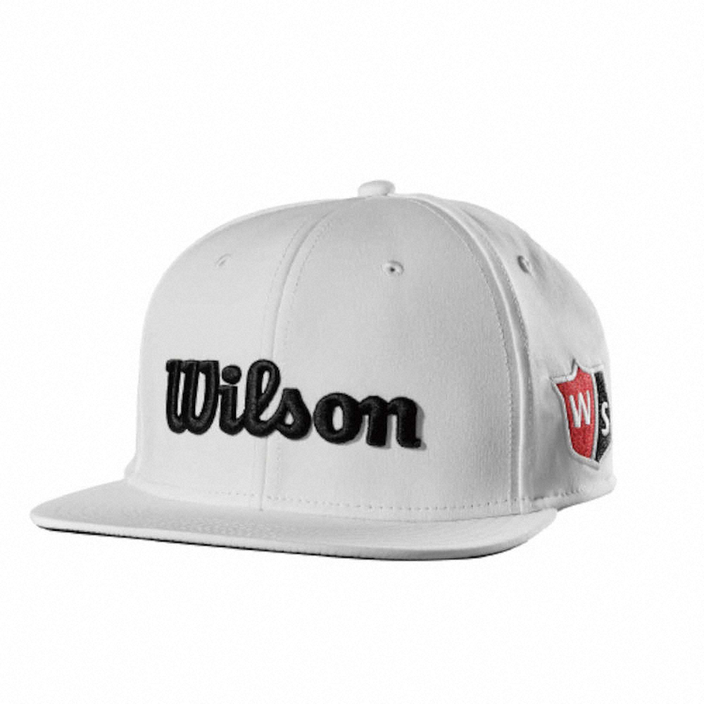 全米オープンで勝利を挙げたウッドランドが着用するウイルソンの帽子