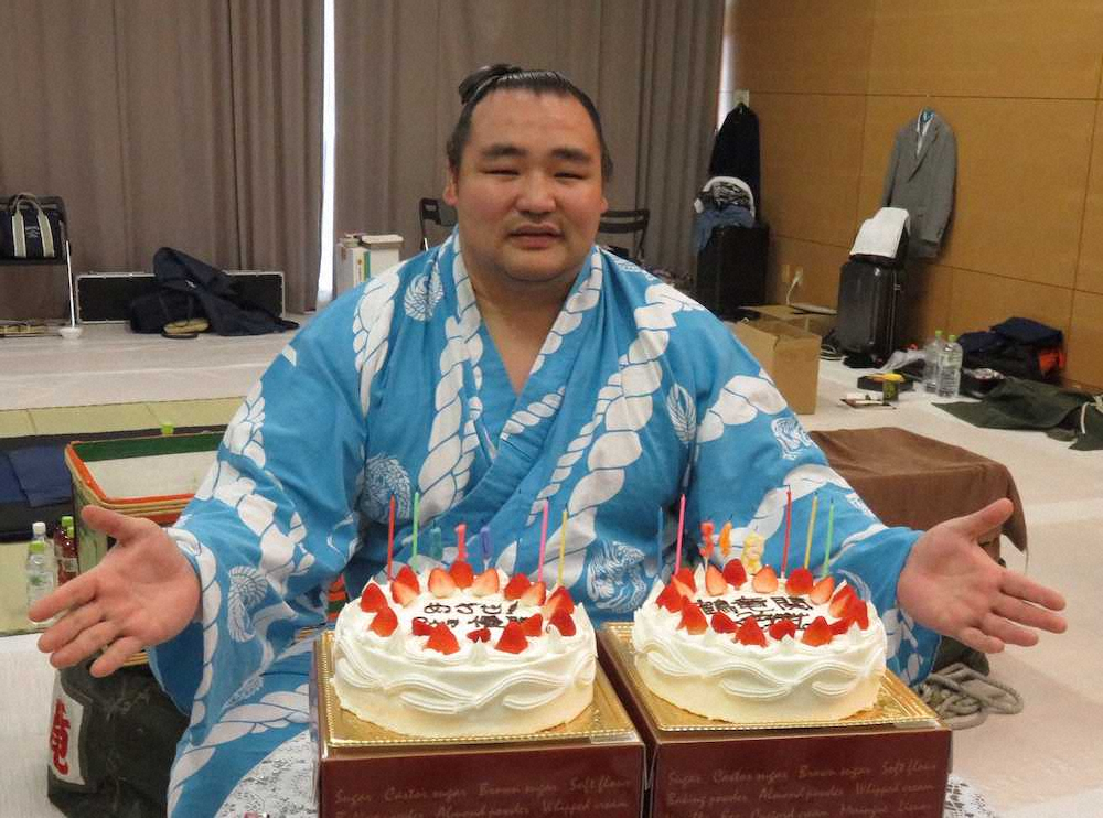 34歳誕生日、鶴竜願った「2ケタV」「ケガをしないで15日間」