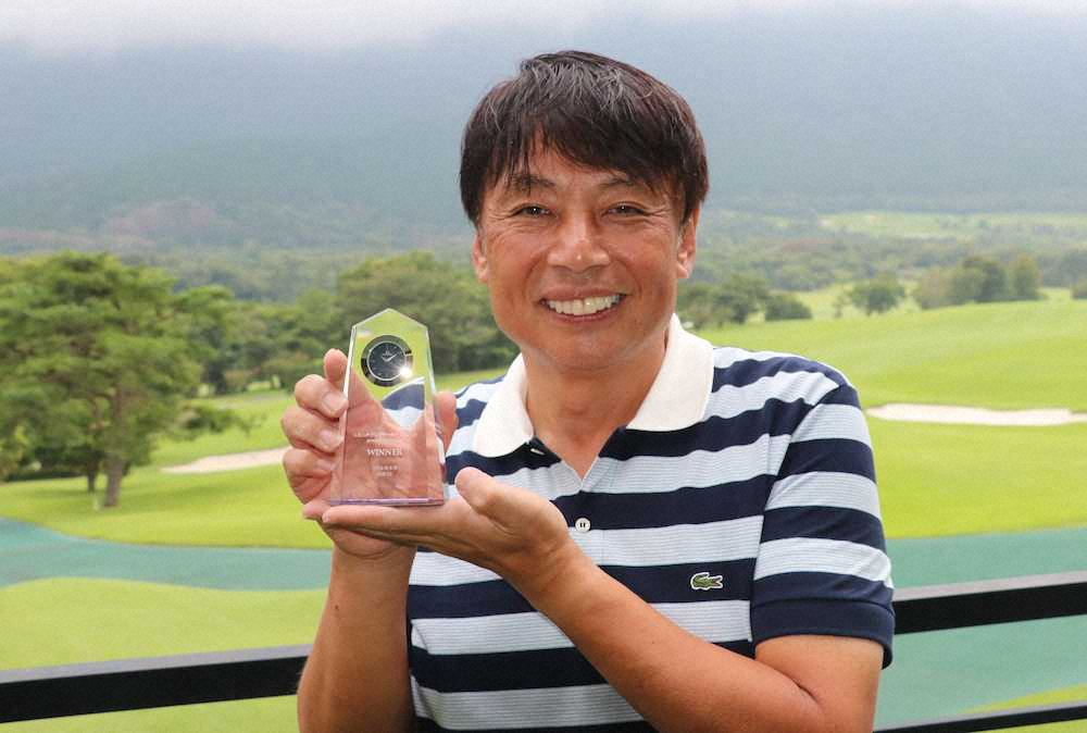 寺崎さんが優勝、女性1位は内山さん　スポニチゴルフサーキット8月大会