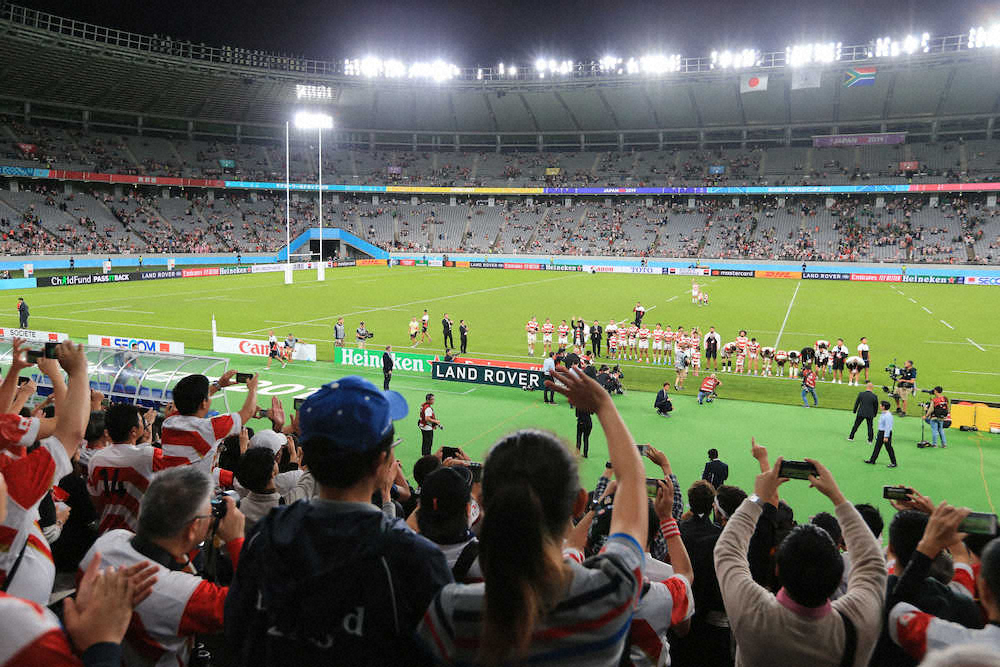 ラグビー日本代表に列島ありがとう　この熱狂を国内リーグにも…「トップリーグのスタンド埋めて」